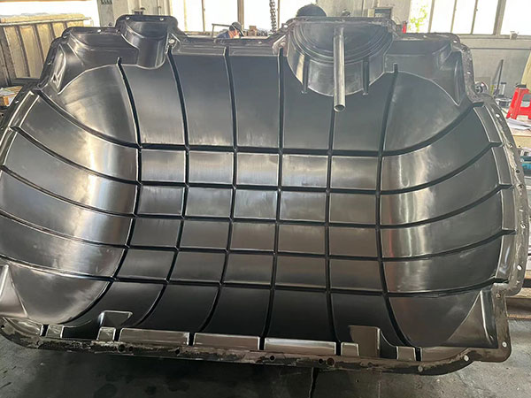 Underground-Horizontal-Tank-mold2