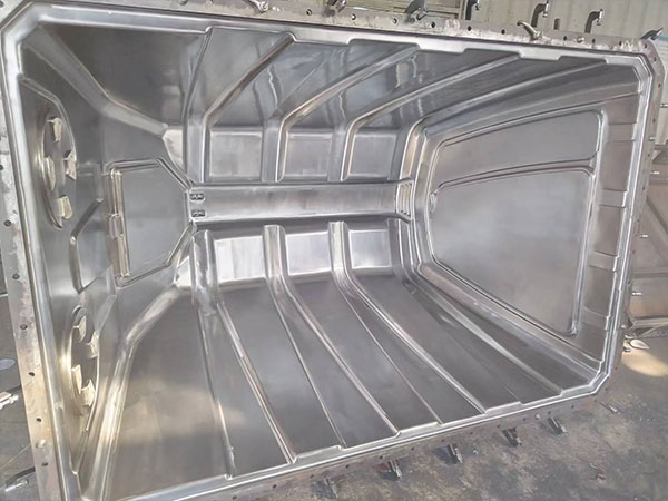 Calf-Hutch-Mold1