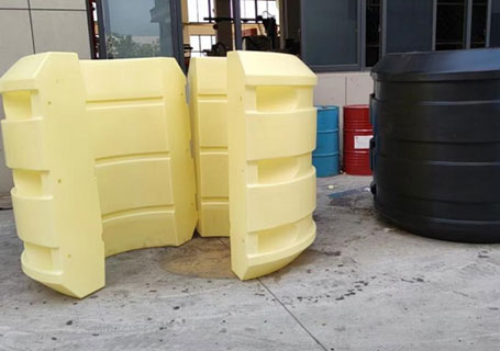 Floating Mold